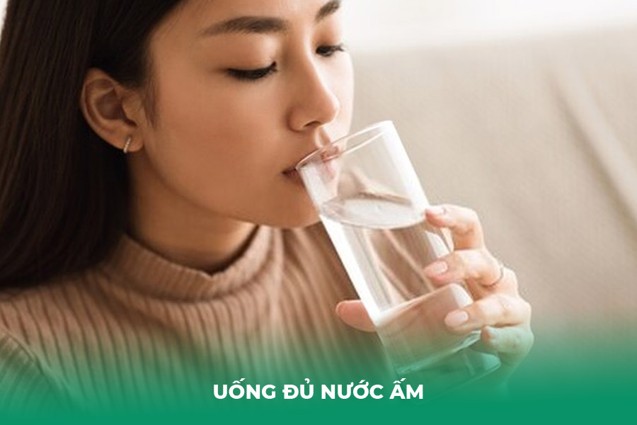 Uống Đủ Nước Ấm